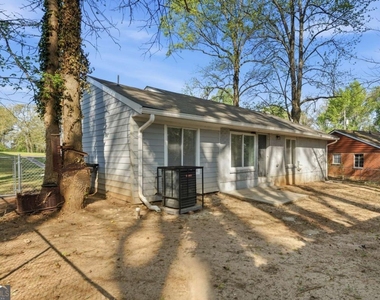 1735 Carter Circle - Photo Thumbnail 27