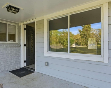 1735 Carter Circle - Photo Thumbnail 2