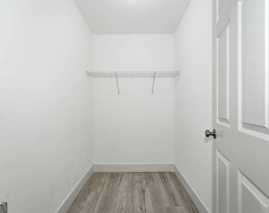 1735 Carter Circle - Photo Thumbnail 33