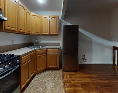 155 East 88th Street  - Photo Thumbnail 2