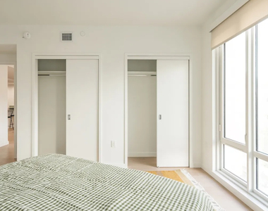 975 Nostrand Avenue - Photo Thumbnail 3