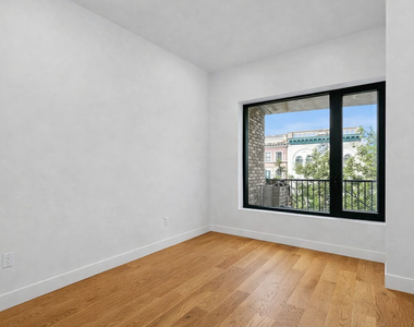 815 Flatbush Avenue - Photo Thumbnail 4