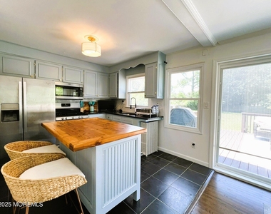 370 Macarthur Avenue - Photo Thumbnail 7