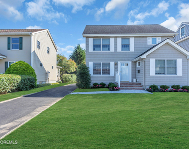 807 Prospect Avenue - Photo Thumbnail 1