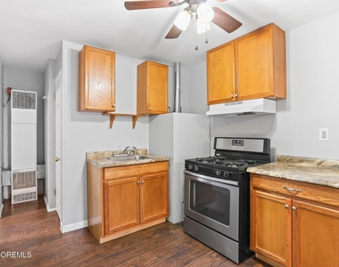 42 Center Avenue - Photo Thumbnail 2