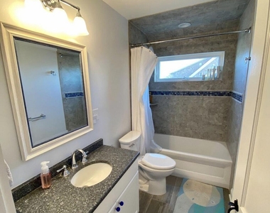 74 Goetze Street - Photo Thumbnail 3