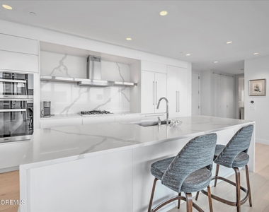 1101 Ocean Avenue - Photo Thumbnail 17