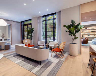 East 50 Street - Photo Thumbnail 9
