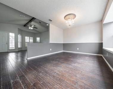8661 Malibu Street - Photo Thumbnail 9
