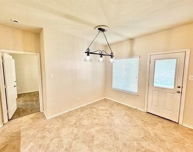 3020 Tamarack Lane - Photo Thumbnail 19