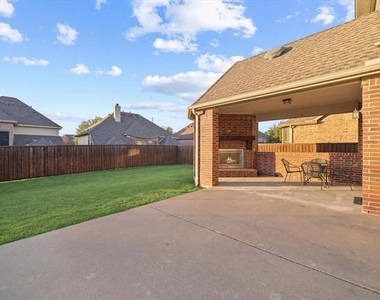 201 Chatfield Drive - Photo Thumbnail 3