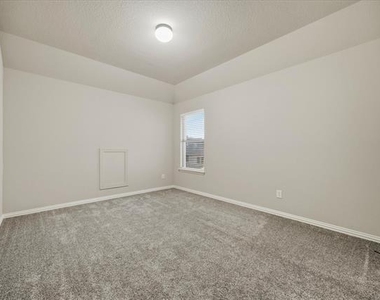 201 Chatfield Drive - Photo Thumbnail 22