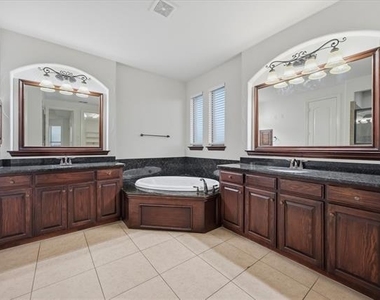 201 Chatfield Drive - Photo Thumbnail 15