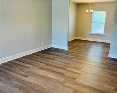 5433 Purington Avenue - Photo Thumbnail 4