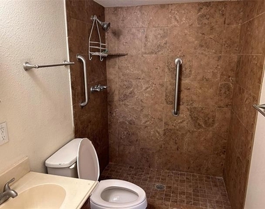5602 Sundown Lane - Photo Thumbnail 9