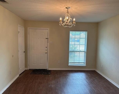 5602 Sundown Lane - Photo Thumbnail 3