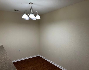 5602 Sundown Lane - Photo Thumbnail 2