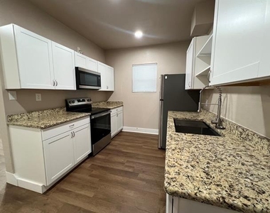 1709 Durham Avenue - Photo Thumbnail 9
