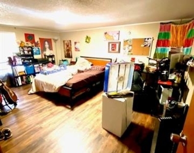 1804 Mohican Street - Photo Thumbnail 10