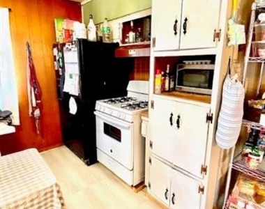 1804 Mohican Street - Photo Thumbnail 9