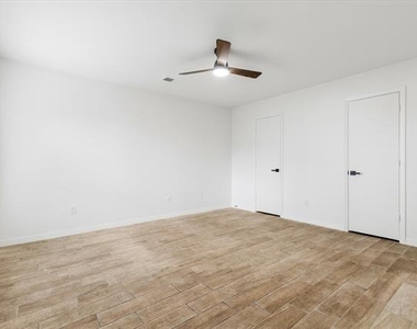 17003 Davenport Road - Photo Thumbnail 32
