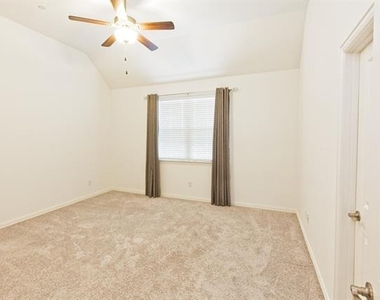 3116 Gaylord Drive - Photo Thumbnail 33