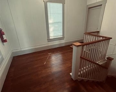 1221 W 2nd Avenue - Photo Thumbnail 3