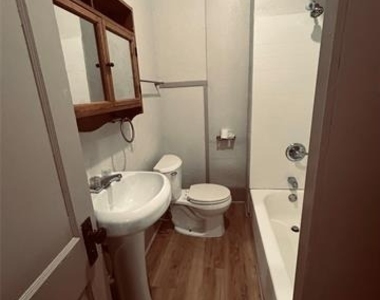 1221 W 2nd Avenue - Photo Thumbnail 8