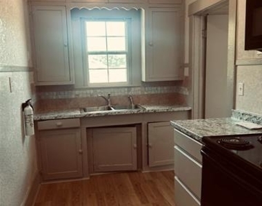 1221 W 2nd Avenue - Photo Thumbnail 7
