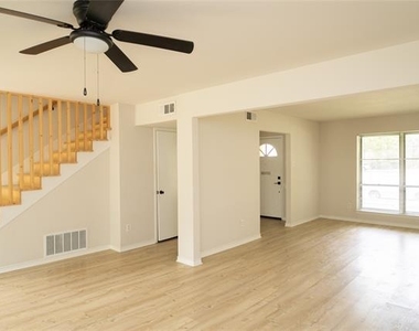 3154 Brincrest Drive - Photo Thumbnail 22