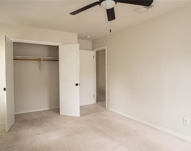 3154 Brincrest Drive - Photo Thumbnail 10