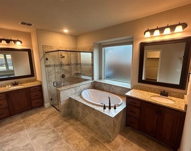 2003 Cheshire Way - Photo Thumbnail 14