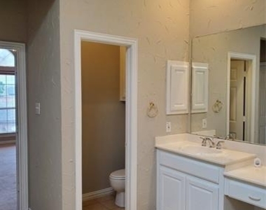 532 Silver Maple Drive - Photo Thumbnail 13