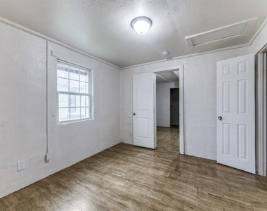 3432 Terrell - Photo Thumbnail 2