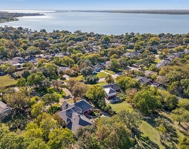 202 Glenn Avenue - Photo Thumbnail 27