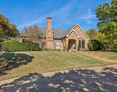 202 Glenn Avenue - Photo Thumbnail 1