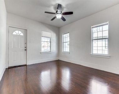 1630 Poplar Street - Photo Thumbnail 2