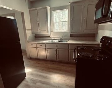 1221 W 2nd Avenue - Photo Thumbnail 7