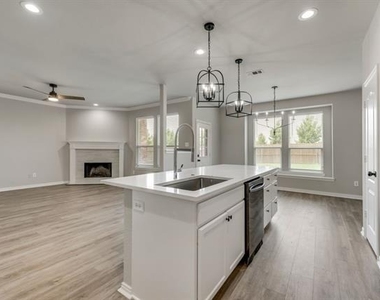 1709 Belton Drive - Photo Thumbnail 7