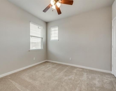 1709 Belton Drive - Photo Thumbnail 17