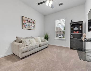 336 Cowling Drive - Photo Thumbnail 20