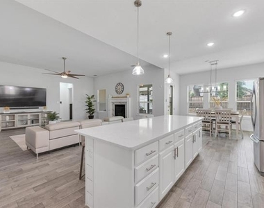 336 Cowling Drive - Photo Thumbnail 11