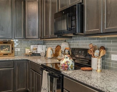 6921 Sulphur Court - Photo Thumbnail 9