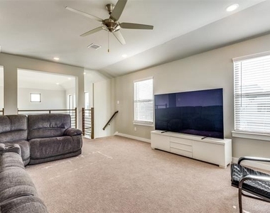 3528 Hollow Pine Drive - Photo Thumbnail 12