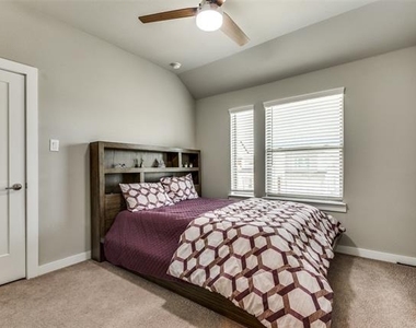 3528 Hollow Pine Drive - Photo Thumbnail 15