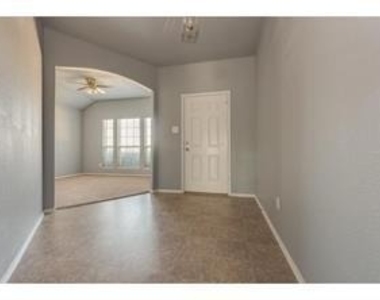 5313 Beacon Lane - Photo Thumbnail 2