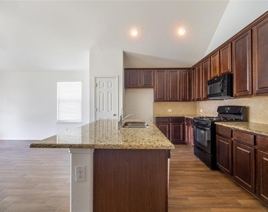 1912 Christopher Creek Drive - Photo Thumbnail 4
