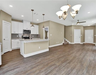 300 Woodgrove Drive - Photo Thumbnail 3