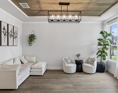 3845 Poppywood Road - Photo Thumbnail 4