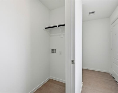 3809 Ontario Way - Photo Thumbnail 27